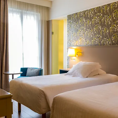 Oceania L'hotel De France 4*